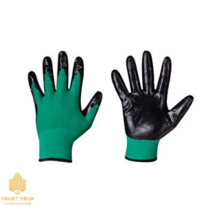 Mănuși din nitril impregnate parțial (negru/verde).