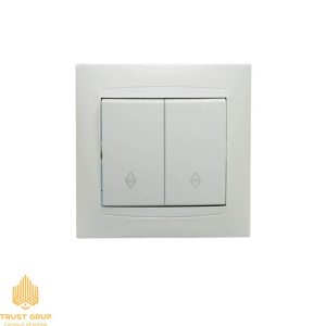 Întrerupător dublu cap scară 10A KVARTA (alb) IP20